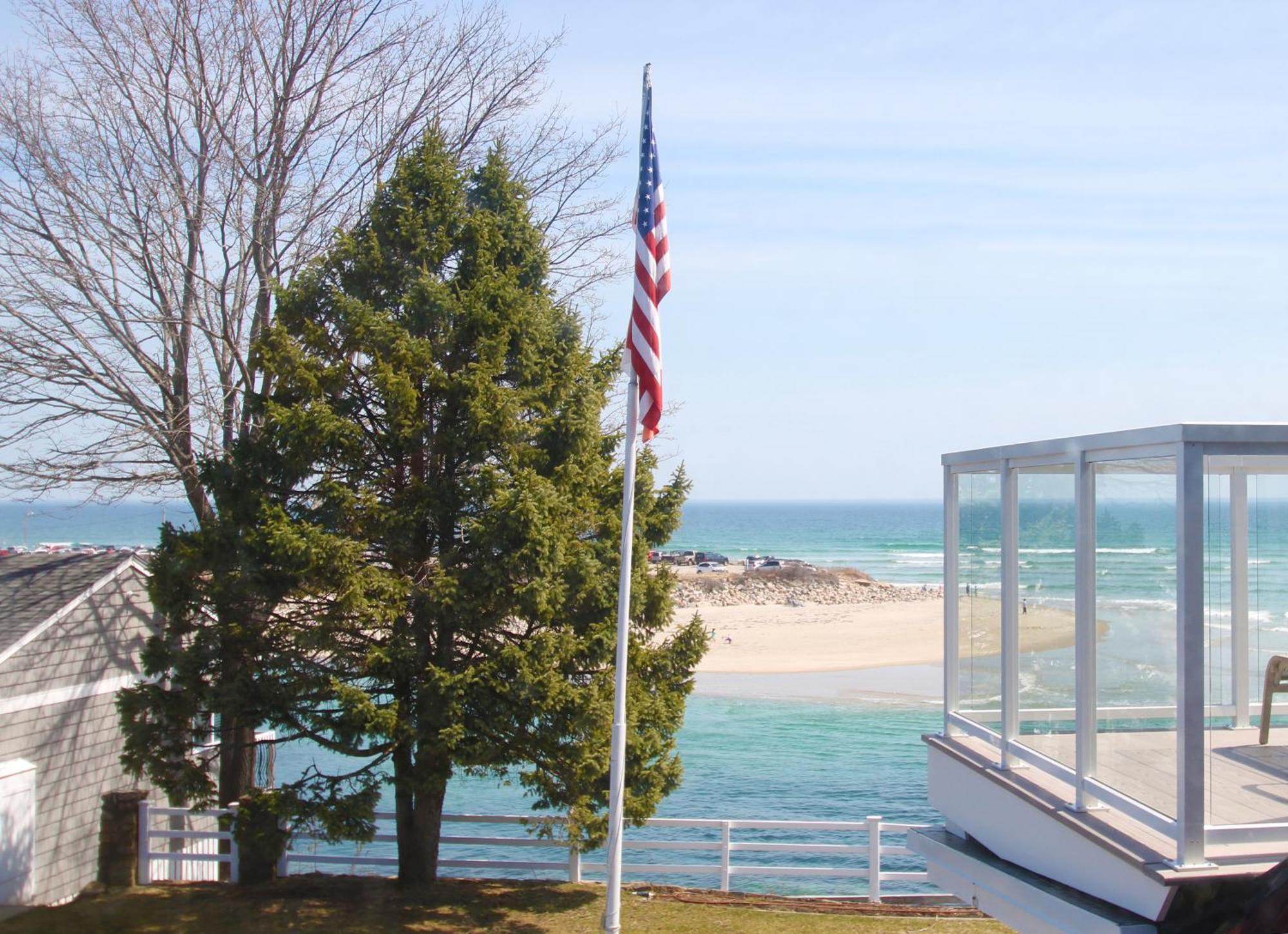 Terrace By The Sea Inn 3*